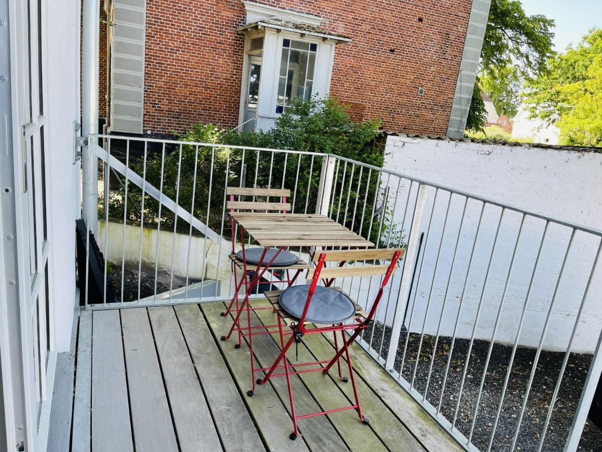 Aday - 2 Bedroom Apartment With Patio Aalborg Exterior photo